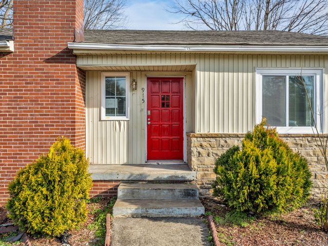 915 Richardson St, Clarksville, TN 37040