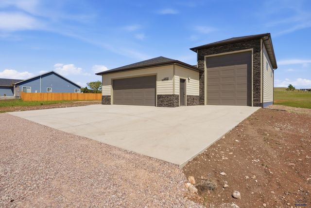 6490 ANDERSON RD, Summerset, SD 57718