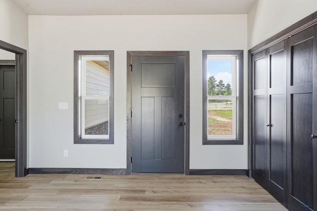6490 ANDERSON RD, Summerset, SD 57718