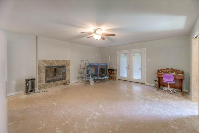 134 Deer Run Road, Trinity, TX 75862