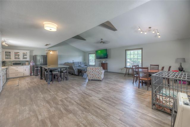 134 Deer Run Road, Trinity, TX 75862