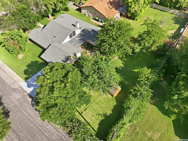 202 Azalea Trl, Boerne, TX 78006
