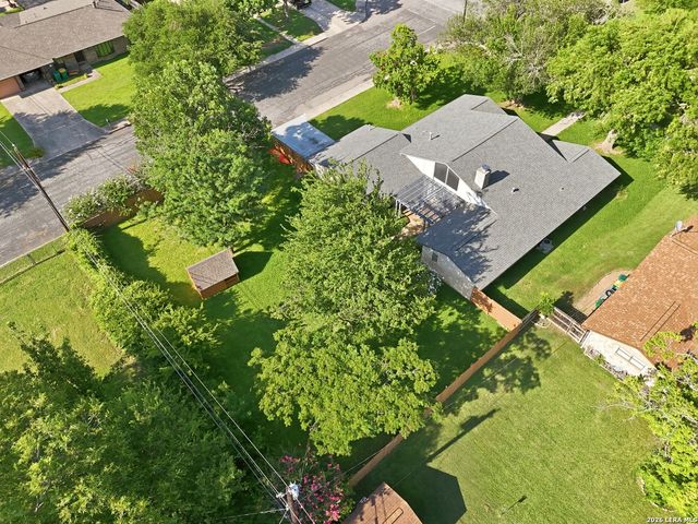 202 Azalea Trl, Boerne, TX 78006