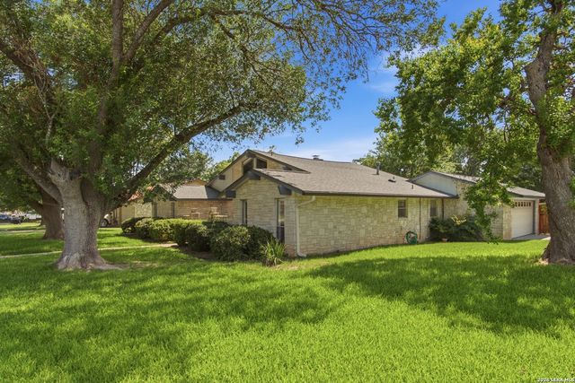 202 Azalea Trl, Boerne, TX 78006
