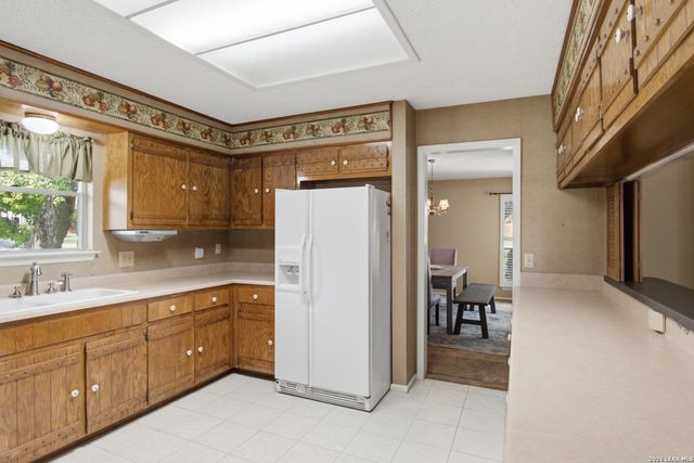 202 Azalea Trl, Boerne, TX 78006