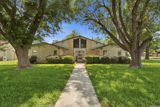 202 Azalea Trl, Boerne, TX 78006