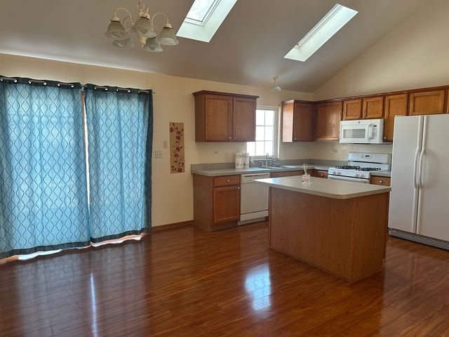 1565 Stefanie Lane, Bourbonnais, IL 60914