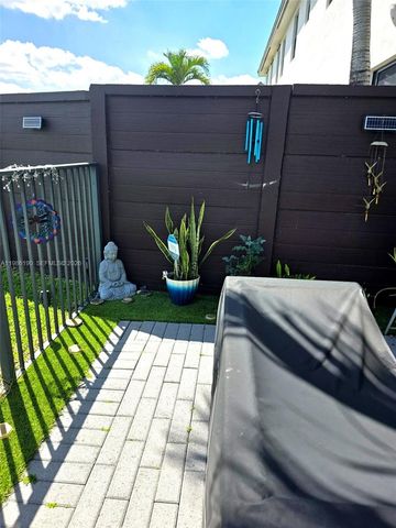 15785 NW 91st Ct, Miami Lakes, FL 33018