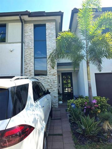 15785 NW 91st Ct, Miami Lakes, FL 33018