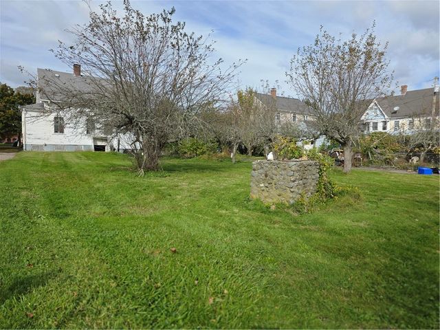 102 Church Street, Bristol, RI 02809