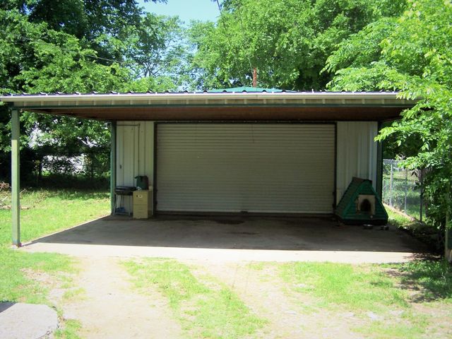 923 Nelson Street, Denison, TX 75020