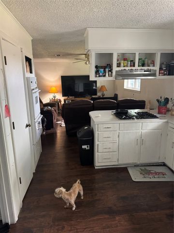 102 N Cedar Street, Celeste, TX 75423