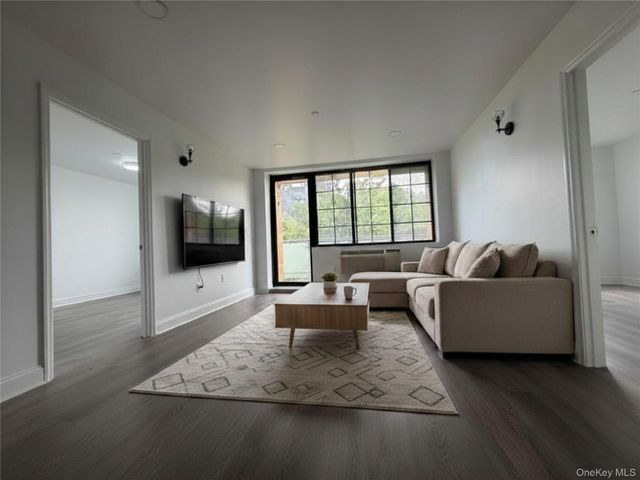 311 Saint Nicholas Avenue 3B, Ridgewood, NY 11385