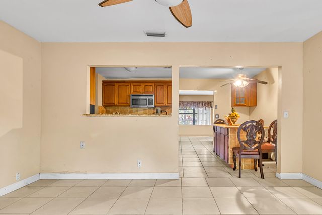 9522 Affirmed Lane, Boca Raton, FL 33496