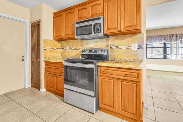 9522 Affirmed Lane, Boca Raton, FL 33496