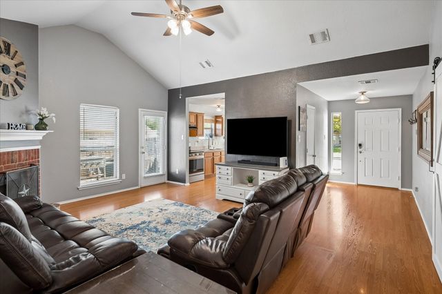 417 Pin Oak Lane, Royse City, TX 75189