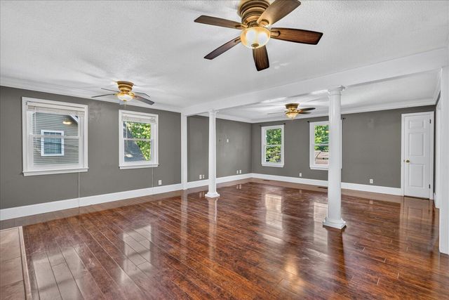 6536 Harbor View Drive, Hixson, TN 37343