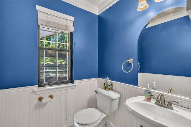 6536 Harbor View Drive, Hixson, TN 37343