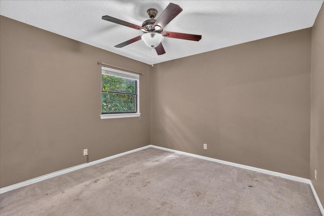 6536 Harbor View Drive, Hixson, TN 37343
