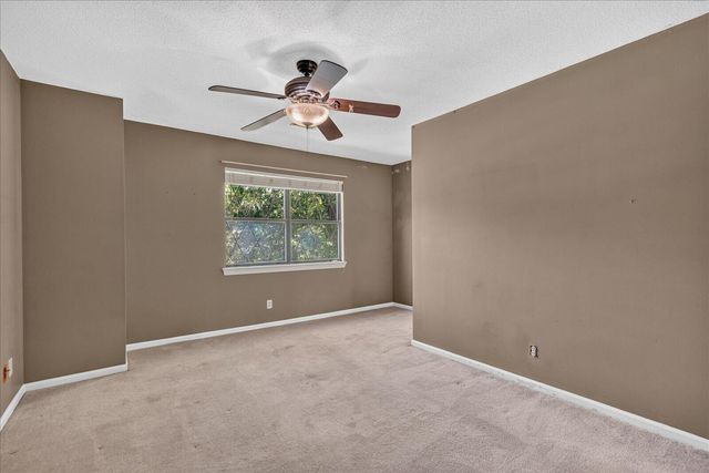 6536 Harbor View Drive, Hixson, TN 37343