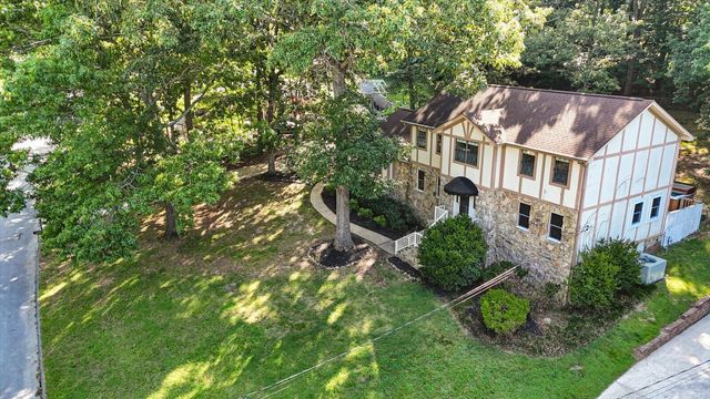 6536 Harbor View Drive, Hixson, TN 37343