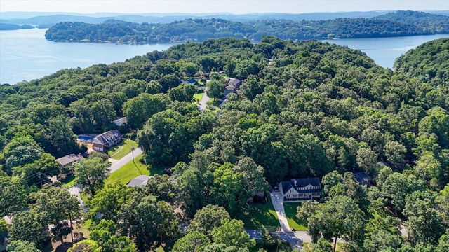 6536 Harbor View Drive, Hixson, TN 37343