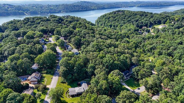 6536 Harbor View Drive, Hixson, TN 37343