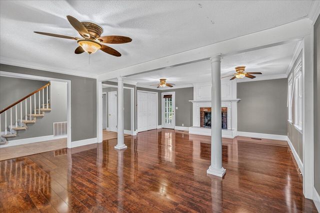 6536 Harbor View Drive, Hixson, TN 37343