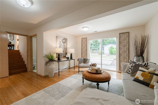 4531 153rd Place SW, Lynnwood, WA 98087