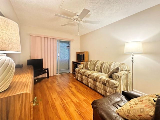 519 Tilford X 519, Deerfield Beach, FL 33442