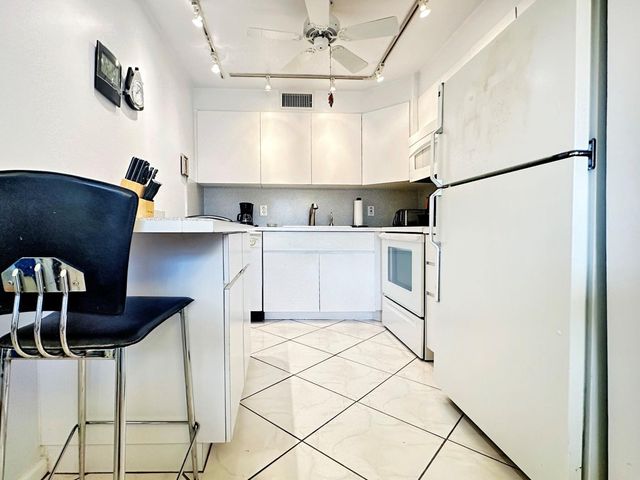 519 Tilford X 519, Deerfield Beach, FL 33442