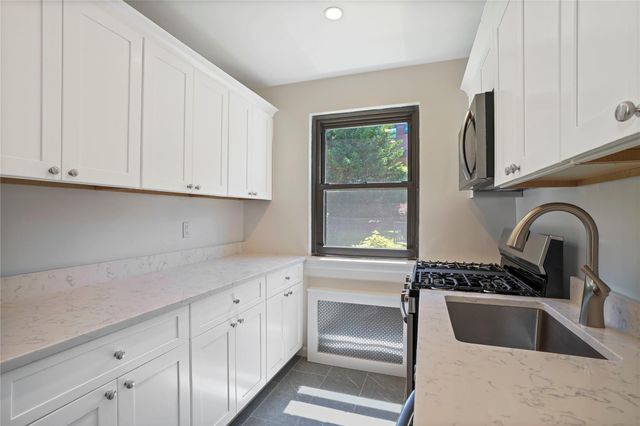 127 Beacon Hill Drive F -13, Dobbs Ferry, NY 10522