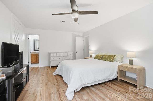5060 Suwarrow Circle, Tega Cay, SC 29708