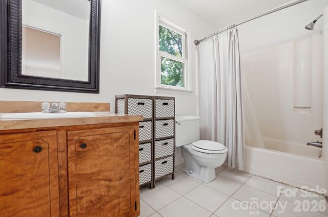 5060 Suwarrow Circle, Tega Cay, SC 29708