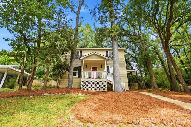 5060 Suwarrow Circle, Tega Cay, SC 29708