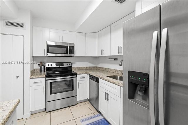 1900 S Ocean Blvd 11T, Lauderdale By The Sea, FL 33062