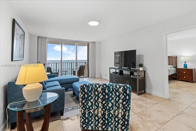 1900 S Ocean Blvd 11T, Lauderdale By The Sea, FL 33062