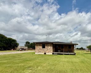 2410/2412 Neck Drive, Palmer, TX 75152