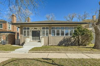 7237 S Luella Avenue, Chicago, IL 60649
