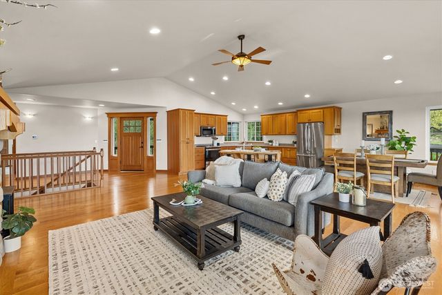 19330 208th Avenue SE, Monroe, WA 98272