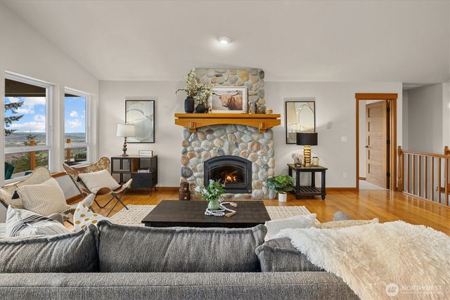 19330 208th Avenue SE, Monroe, WA 98272