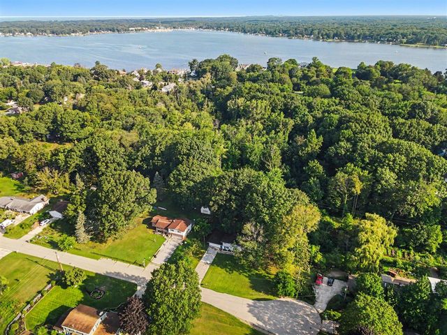 1511 Jerome Street, Holland, MI 49423