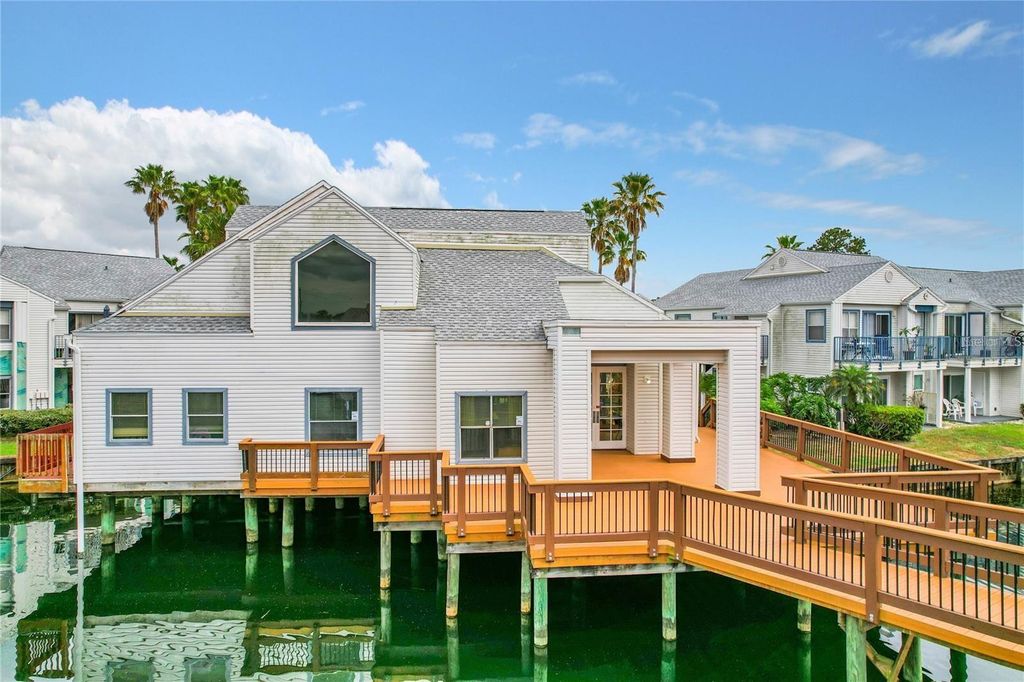 Image 18 of property listing at 2524 WOODGATE BOULEVARD 101, Orlando, FL 32822