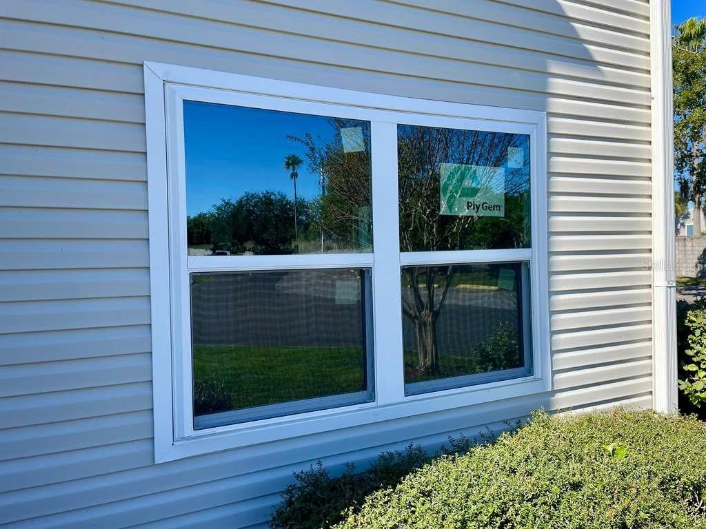 Image 6 of property listing at 2524 WOODGATE BOULEVARD 101, Orlando, FL 32822