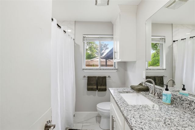 6425 Brentwood Drive, Fort Worth, TX 76112