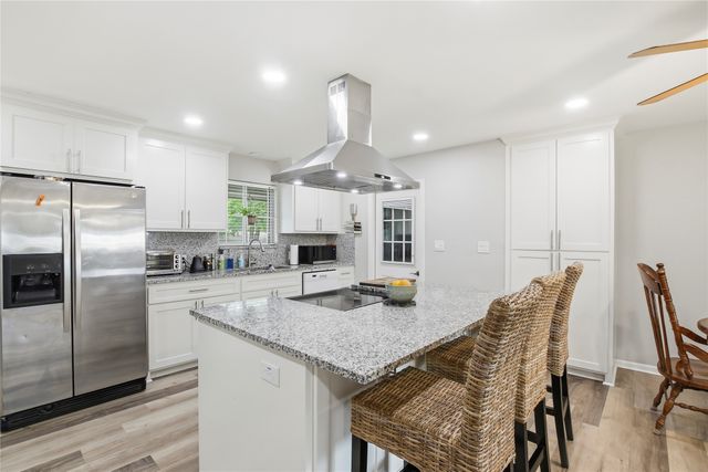 6425 Brentwood Drive, Fort Worth, TX 76112