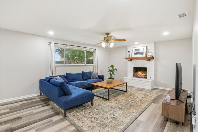 6425 Brentwood Drive, Fort Worth, TX 76112