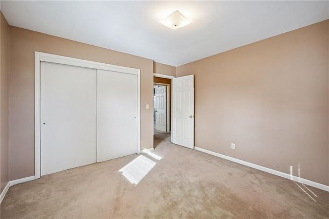 912 W 100th Terrace, Kansas City, MO 64114