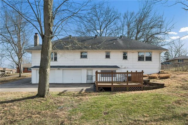 912 W 100th Terrace, Kansas City, MO 64114