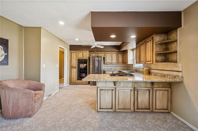 912 W 100th Terrace, Kansas City, MO 64114